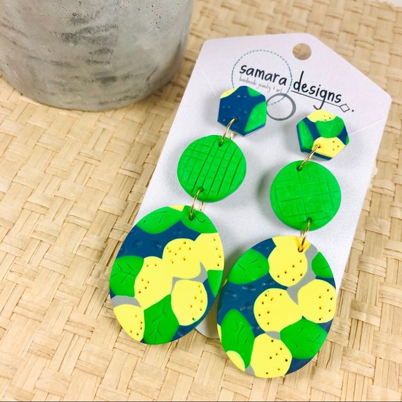 “Life Gives You Lemons” Polymer Clay Earrings - Picture 2 of 3